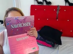 Latinahotboddy  live sex cam