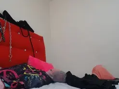 Latinahotboddy  live sex cam