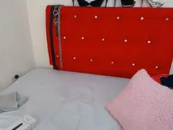 Latinahotboddy  live sex cam