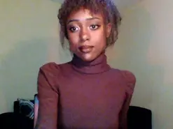 PeeNut  live sex cam