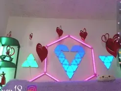 LittleVixen18  live sex cam