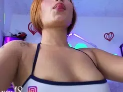 LittleVixen18  live sex cam