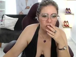 LayahNoir  live sex cam