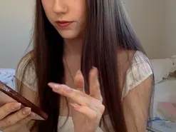 Vanekitty18  live sex cam