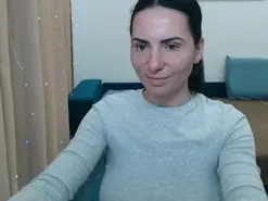 VeelvetHellen  live sex cam