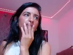 Ninadesire1102  live sex cam