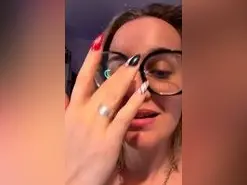 Revoltosa29  live sex cam