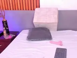 SaraDior  live sex cam