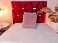 SaraDior  live sex cam