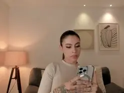 ChristineF  live sex cam