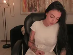 ChristineF  live sex cam