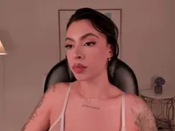 ChristineF  live sex cam