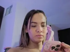 Alice_2  live sex cam