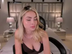 StacyWoods  live sex cam