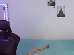 Lolita_VIP  live sex cam