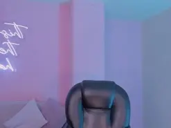 MaddisonLowe  live sex cam