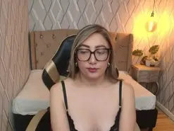 ChelsyPeters  live sex cam