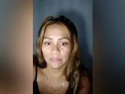 Paulitahott  live sex cam