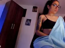 La_gata_69  live sex cam
