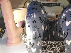 Hottye  live sex cam