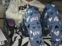 Hottye  live sex cam