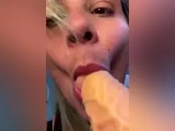 Hottye  live sex cam