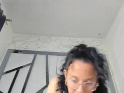 PerlaJohnsonRs  live sex cam