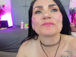 Scarlte_hit  live sex cam