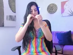 Yiyi-saenz  live sex cam