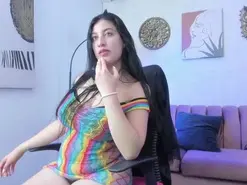 Yiyi-saenz  live sex cam