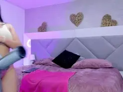 Yiyi-saenz  live sex cam