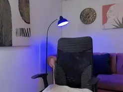 Yiyi-saenz  live sex cam