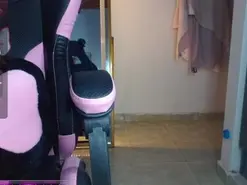 Sexy_valentina1  live sex cam