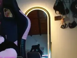 Sexy_valentina1  live sex cam