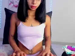 Luna_dolie  live sex cam