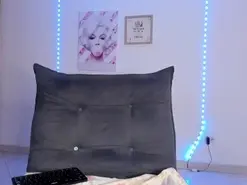 Luna_dolie  live sex cam