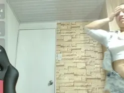 Monickhotpri  live sex cam