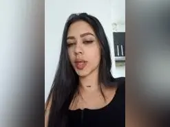 LizzyMontana  live sex cam