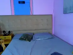 Melannyy__  live sex cam