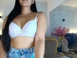 Melannyy__  live sex cam