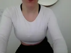 Lionnebrunnette  live sex cam