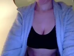 Lionnebrunnette  live sex cam