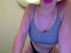 Lionnebrunnette  live sex cam
