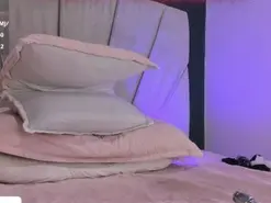 Shanna3  live sex cam