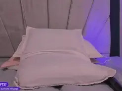 Shanna3  live sex cam