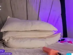 Shanna3  live sex cam