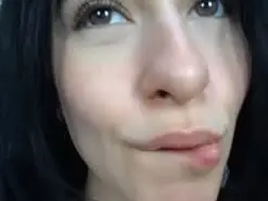 Umma-  live sex cam