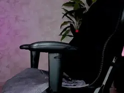 Emma77  live sex cam