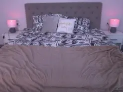 NikkiGold  live sex cam