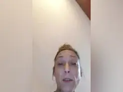 Naomi46  live sex cam